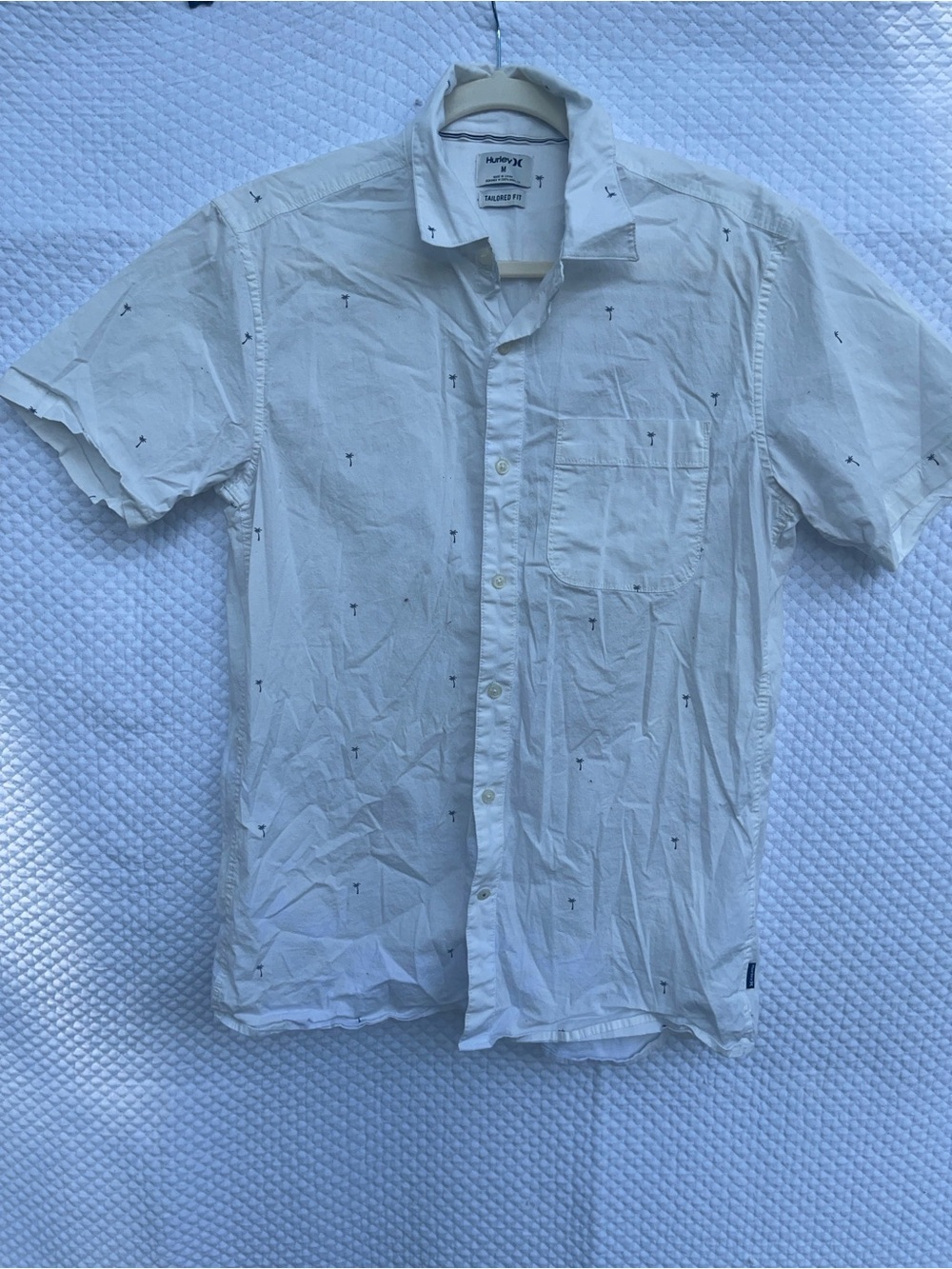 Hurley White Short-Sleeve Button-Down Shirt with Tiny Palm Print
